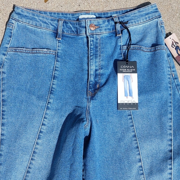 Sophia Vergara "Diana" Palazzo Super High Rise Jean - Picture 3 of 8